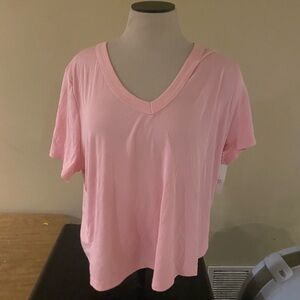 NWT Pink V-neck short sleeve crop top